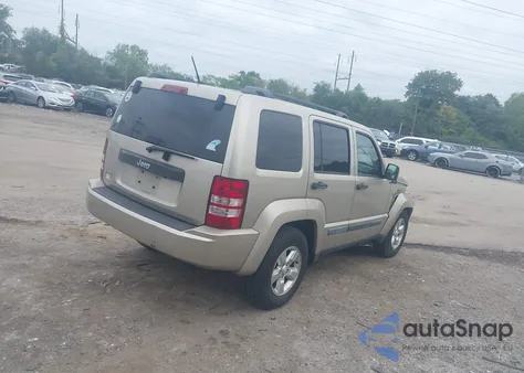 2010 Jeep Liberty Sport из США, поврежденный, VIN 1J4PN2GK7AW168505